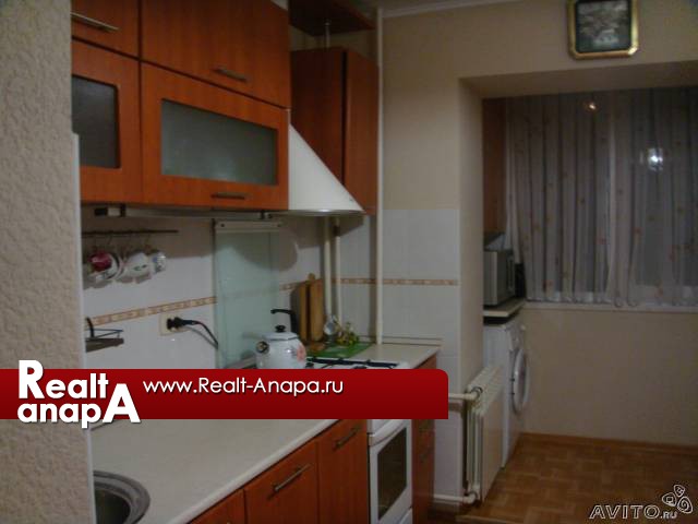 Продается 3-комнатная квартира (Анапа) 72 м²
